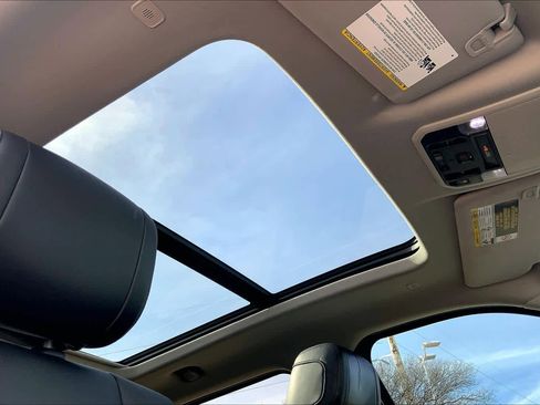 Used 2024 Toyota Tundra Limited image 13