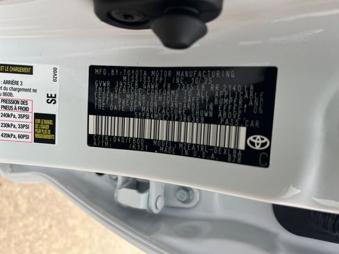 Used 2026 Toyota Corolla LE image 28