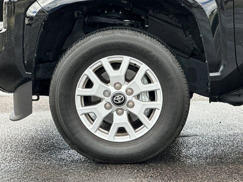 Used 2025 Toyota Tacoma SR5 image 22
