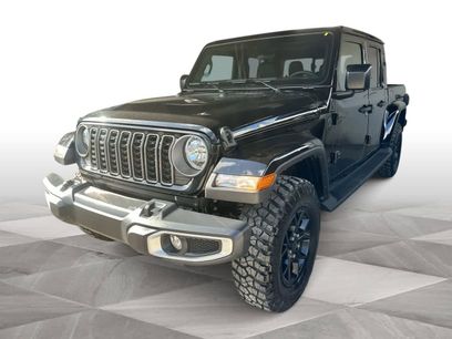 Used 2025 Jeep Gladiator Sport