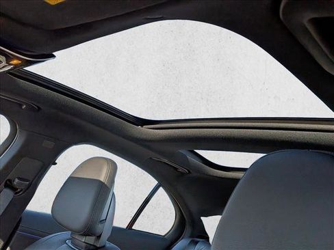 New 2026 Mercedes-Benz E 350 4MATIC Sedan image 15