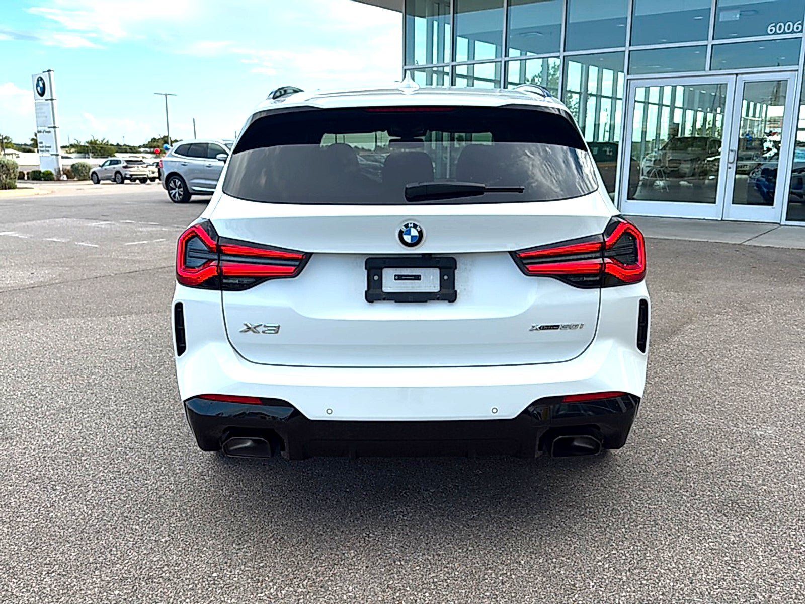 Used 2024 BMW X3 xDrive30i w/ Premium Package w/ZPA AWD/4WD image 6