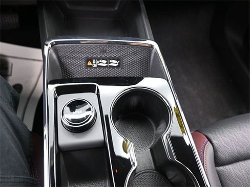 Certified 2026 Chevrolet Equinox RS w/ Convenience Package III image 11