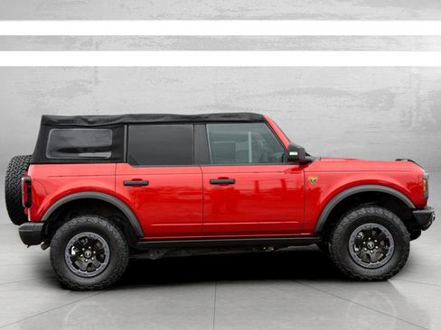 Used 2022 Ford Bronco Badlands image 4