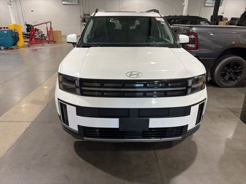Used 2024 Hyundai Santa Fe Limited image 9