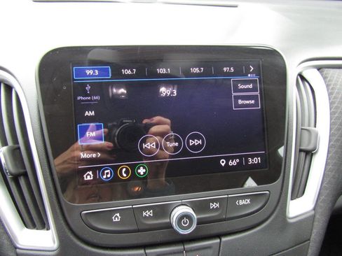 Used 2022 Chevrolet Malibu LS w/ LPO, Floor Liner Package FWD image 13
