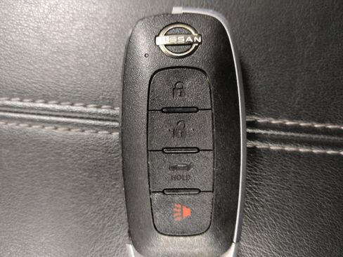 Used 2025 Nissan Sentra SV FWD image 32