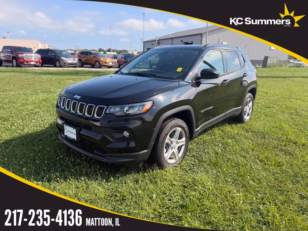 Used 2023 Jeep Compass Latitude AWD/4WD image 1