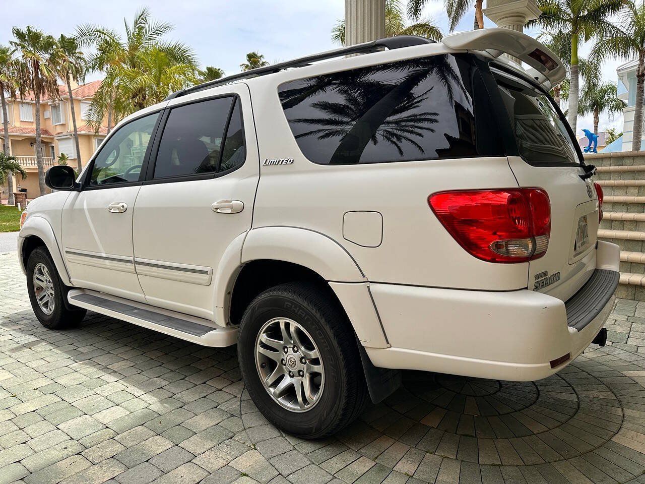 Used 2007 Toyota Sequoia Limited RWD image 29