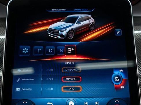 Used 2025 Mercedes-Benz GLC 43 AMG AMG GLC 43 4MATIC SUV image 31