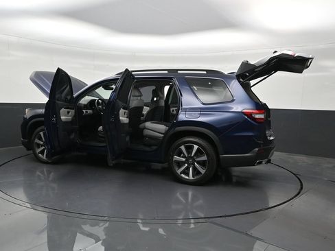 Used 2025 Honda Pilot Touring image 35