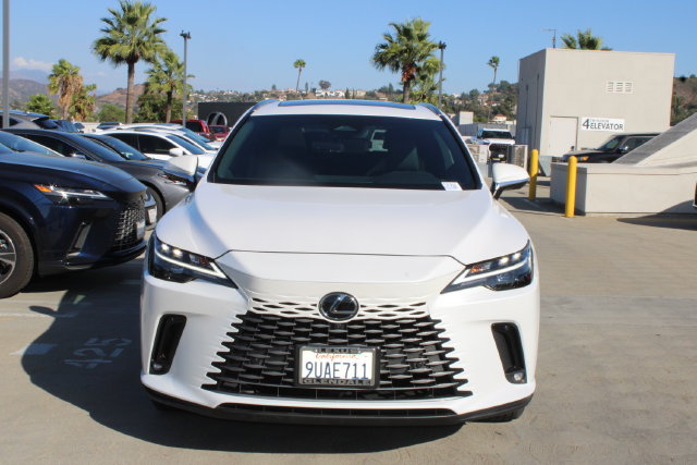 Used 2025 Lexus RX 350 Premium w/ Convenience Package FWD image 2