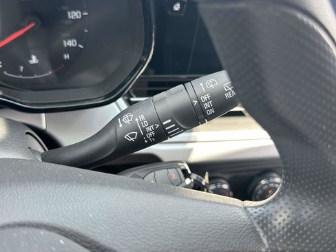 Certified 2024 Chevrolet Trax LS FWD image 30