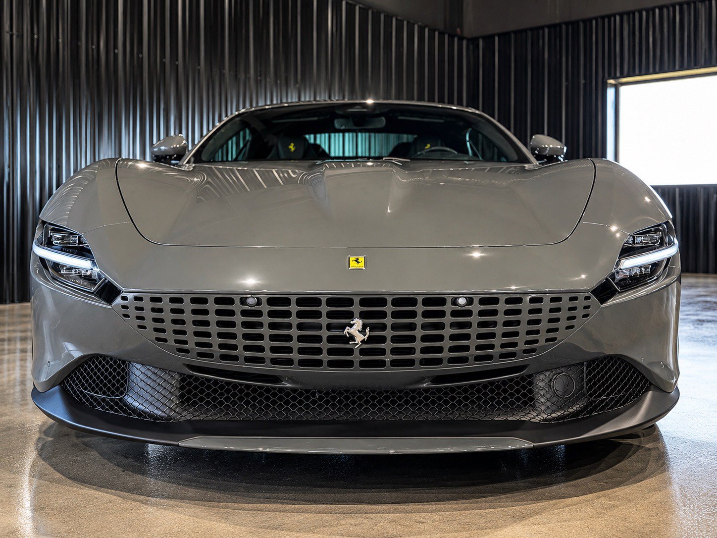 Used 2026 Ferrari Roma Spider RWD image 4