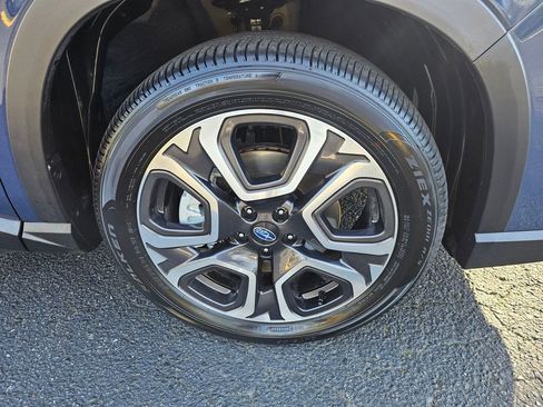 Used 2023 Subaru Ascent Limited w/ Technology Package image 9