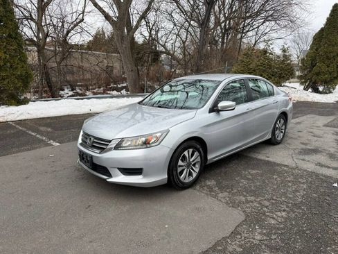 Used 2013 Honda Accord LX image 3