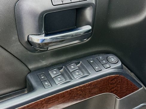 Used 2018 GMC Sierra 1500 SLT image 15