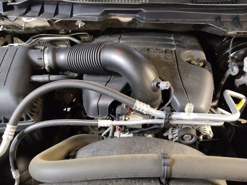 Used 2017 RAM 1500 Laramie w/ Convenience Group image 30