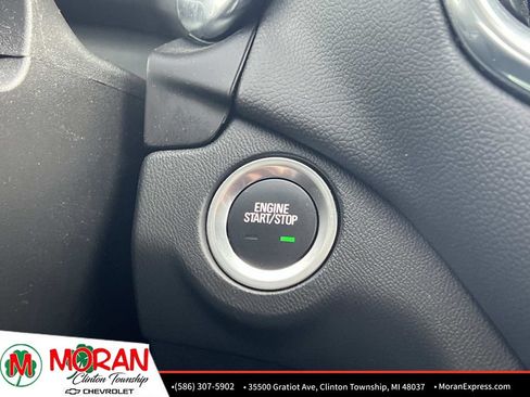 Certified 2023 Chevrolet Equinox LT FWD image 23