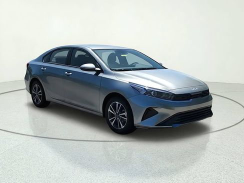 Certified 2024 Kia Forte LXS FWD image 8