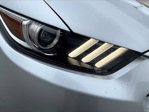 Used 2017 Ford Mustang Premium RWD image 32