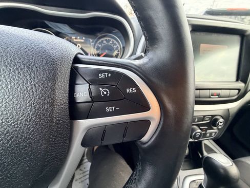 Used 2014 Jeep Cherokee Latitude image 33