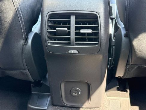 Certified 2022 Ford Escape SEL AWD/4WD image 16