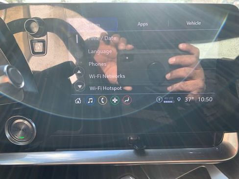 Used 2023 Chevrolet Corvette Stingray Coupe w/ 1LT image 25