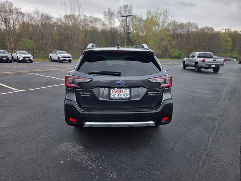 Used 2024 Subaru Outback Touring XT AWD/4WD image 3