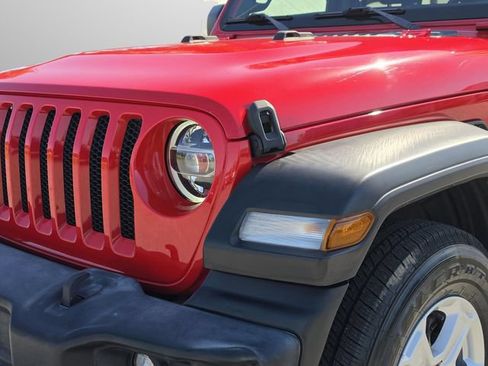 Certified 2022 Jeep Wrangler Unlimited Sport AWD/4WD image 36