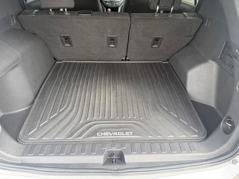 Used 2020 Chevrolet Equinox LT w/ Driver Convenience Package AWD/4WD image 15