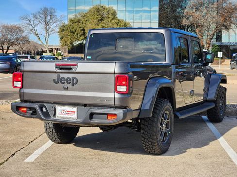 New 2026 Jeep Gladiator Sport image 6