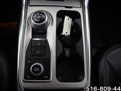 Used 2020 Ford Explorer XLT w/ Equipment Group 202A image 29