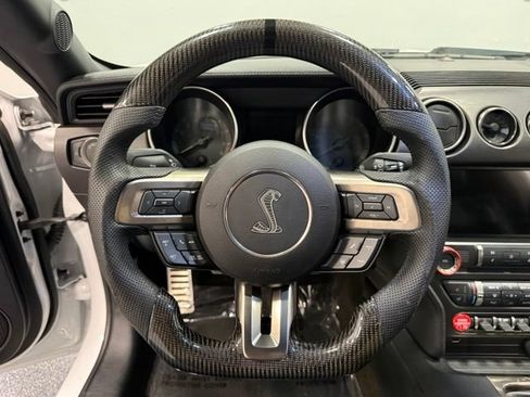 Used 2016 Ford Mustang Shelby GT350 w/ Technology Package RWD image 24