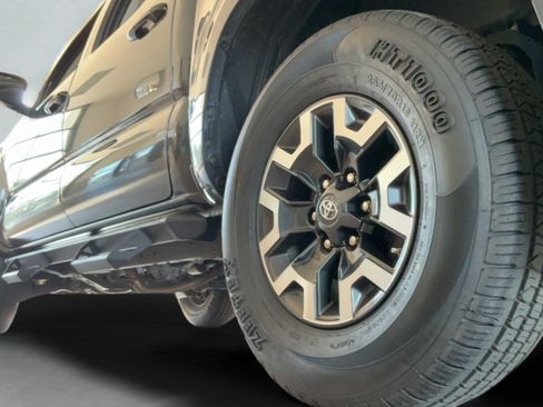 Certified 2023 Toyota Tacoma SR AWD/4WD image 39