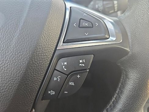 Used 2022 Ford Edge SEL w/ Convenience Package image 16