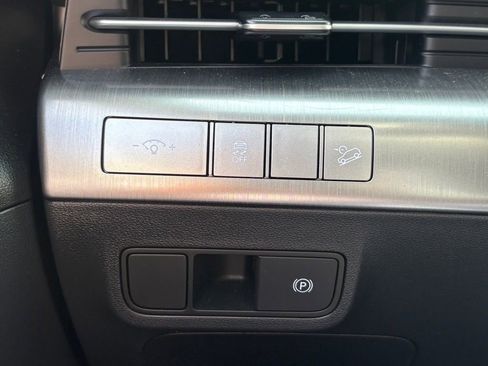 Used 2024 Hyundai Kona SEL FWD image 25