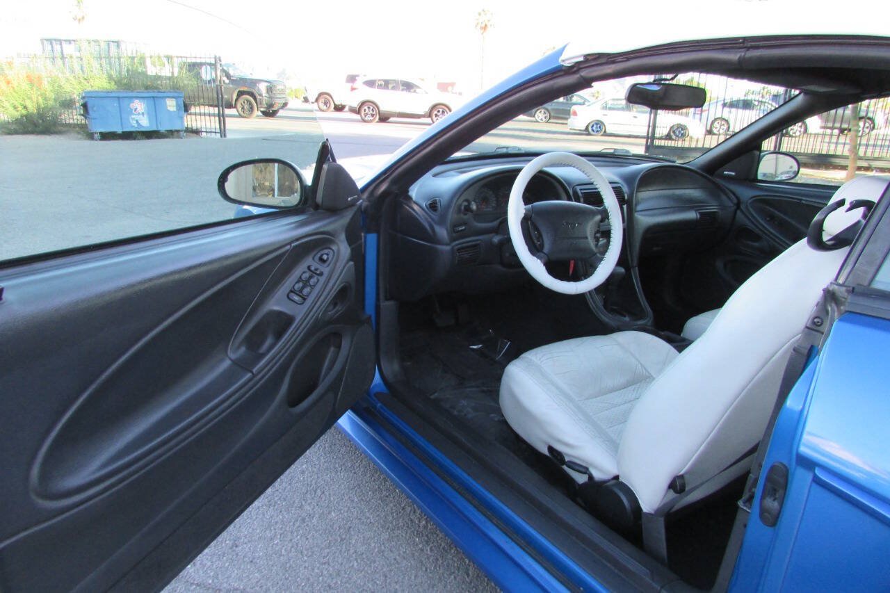 Used 2000 Ford Mustang GT RWD image 24