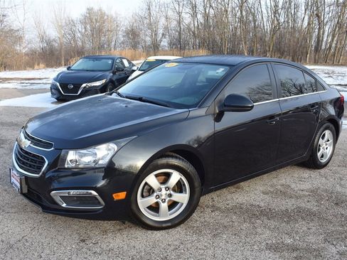 Used 2016 Chevrolet Cruze LT image 13
