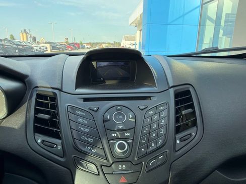 Used 2018 Ford Fiesta SE w/ Cold Weather Package FWD image 7