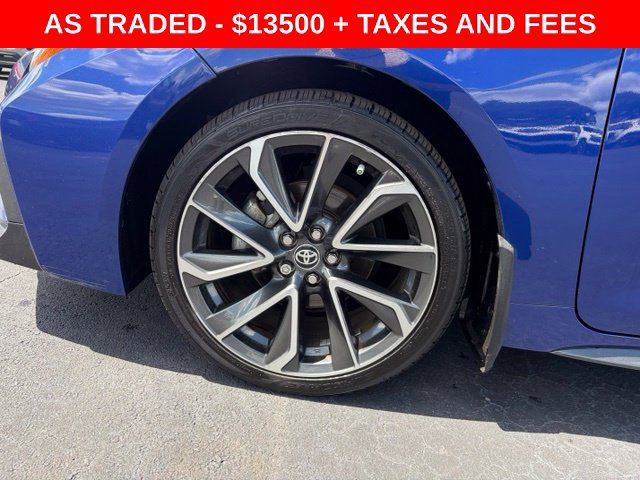 Used 2020 Toyota Corolla SE w/ SE Premium Package FWD image 9