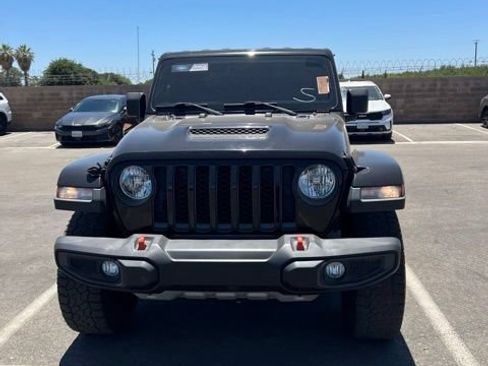 Used 2022 Jeep Gladiator Mojave w/ Trailer Tow Package AWD/4WD image 3