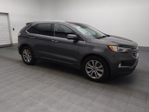 Used 2019 Ford Edge Titanium w/ Cold Weather Package AWD/4WD image 11