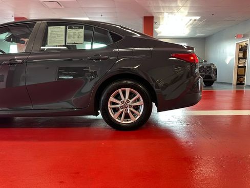 Used 2025 Toyota Camry LE w/ Convenience Package AWD/4WD image 28