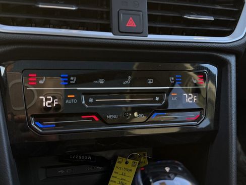 Certified 2025 Volkswagen Taos SEL image 14