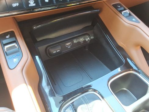 Used 2023 Kia Telluride EX X-Line AWD/4WD image 34