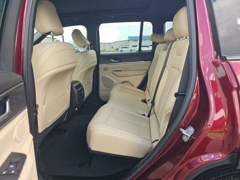 Certified 2022 Jeep Grand Cherokee Limited 4xe AWD/4WD image 6