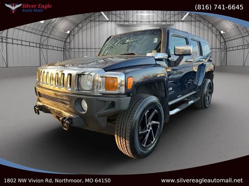 Used 2007 HUMMER H3 image 1