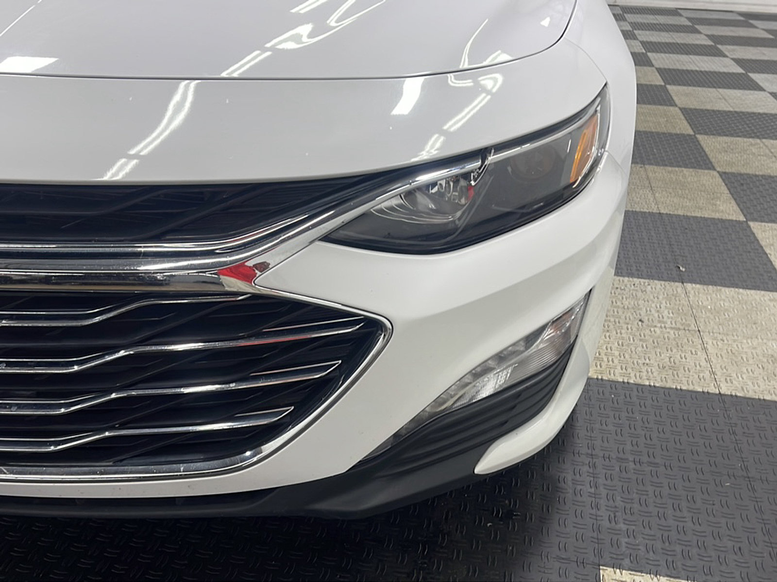 Used 2024 Chevrolet Malibu LT FWD image 25