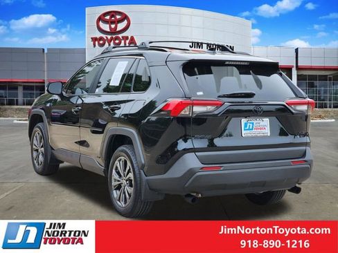 Used 2025 Toyota RAV4 XLE Premium AWD/4WD image 8